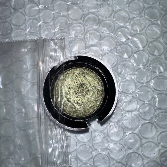 Urban Decay Eyeshadow Mildew eye‎ shadow token
